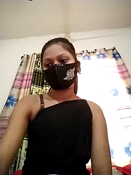 Snapshot of Nadia-2 chatting on 5, 11, 2025 Nadia-2 online show from 5, 11, 2025