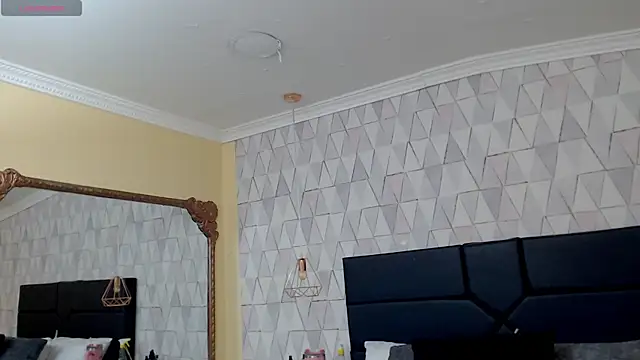 JustinePerry online show from 6, 3, 2025