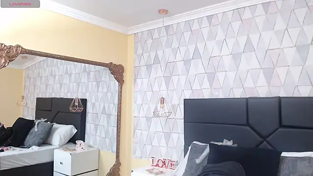 JustinePerry online show from 23, 3, 2025