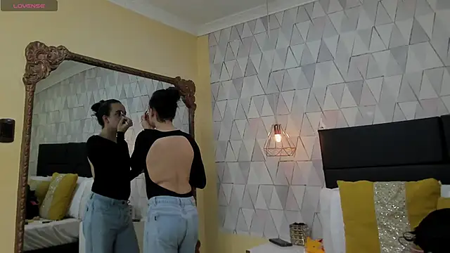 JustinePerry online show from 18, 10, 2025