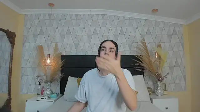 JustinePerry online show from 3, 3, 2026