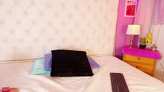 Trixiroy online show from 8, 2, 2025