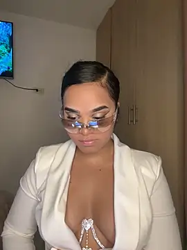 Lucy wilson5 online show from 14, 2, 2025