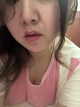 Snapshot of Angie_88 chatting on 2, 3, 2025 Angie 88 online show from 2, 3, 2025