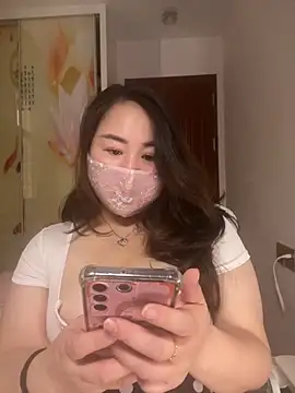 Snapshot of Angie_88 chatting on 14, 11, 2025 Angie 88 online show from 14, 11, 2025