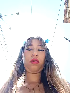 Snapshot of samy-blonde chatting on 12, 1, 2025 samy-blonde online show from 12, 1, 2025