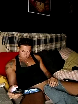 Snapshot of Lovely_milk chatting on 15, 12, 2024 Lovely milk online show from 15, 12, 2024