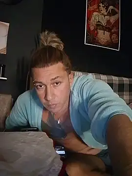 Snapshot of Lovely_milk chatting on 1, 1, 2025 Lovely milk online show from 1, 1, 2025