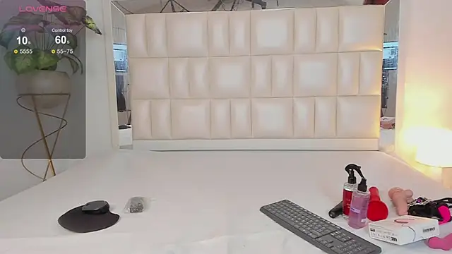 Alhana pulido online show from 9, 12, 2024