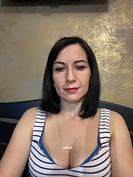 FireLily332 online show from 4, 1, 2025
