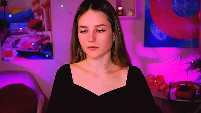 Snapshot of DeboraLarson chatting on 6, 1, 2025 DeboraLarson online show from 6, 1, 2025