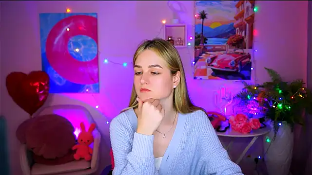 Snapshot of DeboraLarson chatting on 20, 3, 2025 DeboraLarson online show from 20, 3, 2025