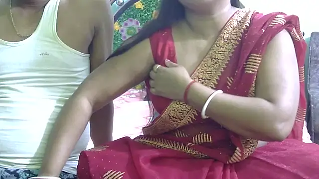 Snapshot of Couple_For_You18 chatting on 10, 3, 2026 Couple For You18 online show from 10, 3, 2026