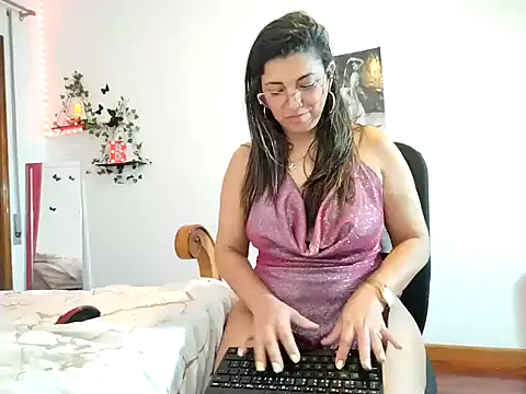 Snapshot of Julie_Boronat26 chatting on 10, 1, 2025 Julie Boronat26 online show from 10, 1, 2025