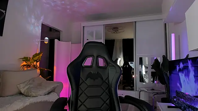 Ivy belle online show from 27, 11, 2025