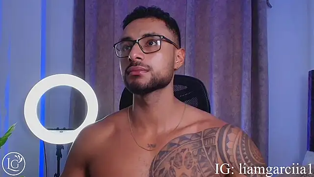 LiamGarcia1 online show from 20, 3, 2025