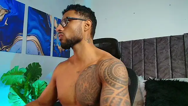 LiamGarcia1 online show from 24, 9, 2025