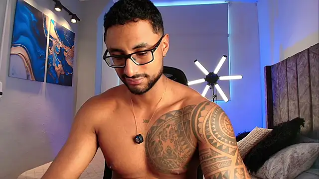 LiamGarcia1 online show from 16, 5, 2026