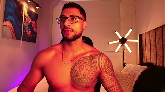LiamGarcia1 online show from 20, 5, 2026