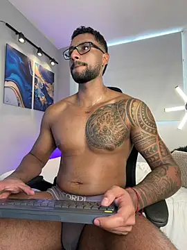 LiamGarcia1 online show from 26, 5, 2026