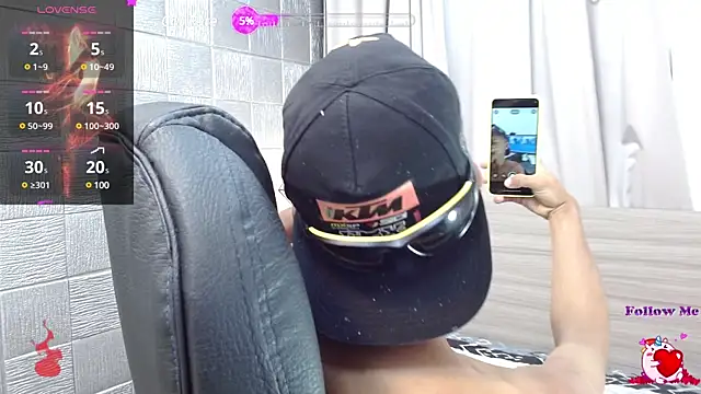 Snapshot of loistwink_ chatting on 23, 1, 2025 loistwink  online show from 23, 1, 2025