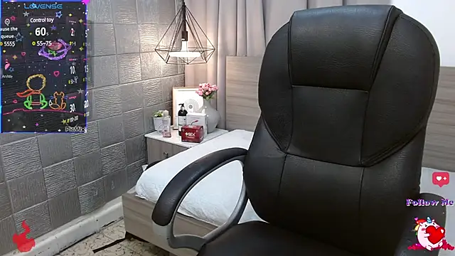 Snapshot of loistwink_ chatting on 5, 2, 2025 loistwink  online show from 5, 2, 2025
