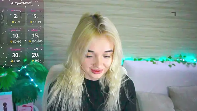 Ashley S online show from 17, 10, 2025