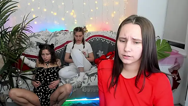 Snapshot of HotCaramellsTV chatting on 26, 12, 2024 HotCaramellsTV online show from 26, 12, 2024