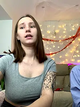 Snapshot of HotCaramellsTV chatting on 25, 10, 2025 HotCaramellsTV online show from 25, 10, 2025