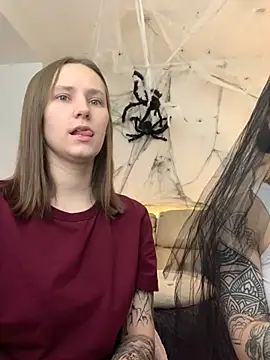 Snapshot of HotCaramellsTV chatting on 31, 10, 2025 HotCaramellsTV online show from 31, 10, 2025