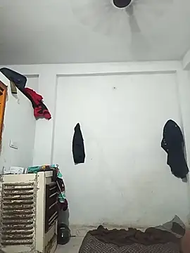 pintuS40 online show from 8, 3, 2025