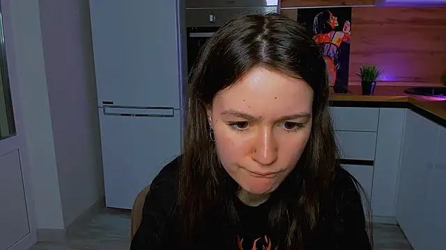 Snapshot of ameli_moon chatting on 18, 2, 2025 ameli moon online show from 18, 2, 2025