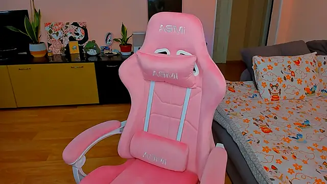 Snapshot of ameli_moon chatting on 8, 10, 2025 ameli moon online show from 8, 10, 2025