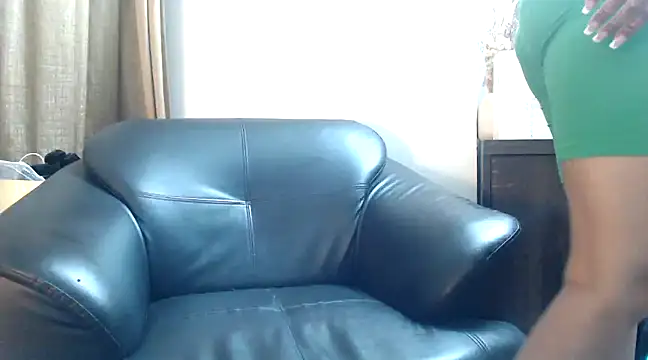 Snapshot of trippy_tina chatting on 1, 2, 2025 trippy tina online show from 1, 2, 2025