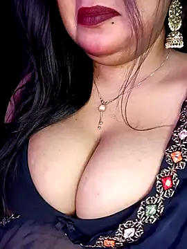 Suhanakhan00 online show from 22, 3, 2025