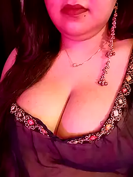 Snapshot of Suhanakhan00 chatting on 25, 4, 2026 Suhanakhan00 online show from 25, 4, 2026