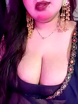 Snapshot of Suhanakhan00 chatting on 29, 4, 2026 Suhanakhan00 online show from 29, 4, 2026