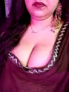 Snapshot of Suhanakhan00 chatting on 25, 5, 2026 Suhanakhan00 online show from 25, 5, 2026