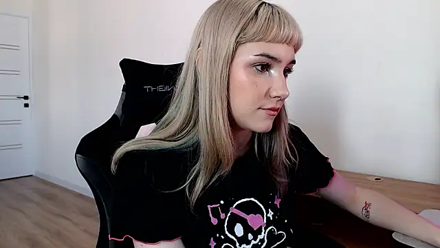 Snapshot of Princess_Shy___ chatting on 21, 2, 2025 Princess Shy online show from 21, 2, 2025