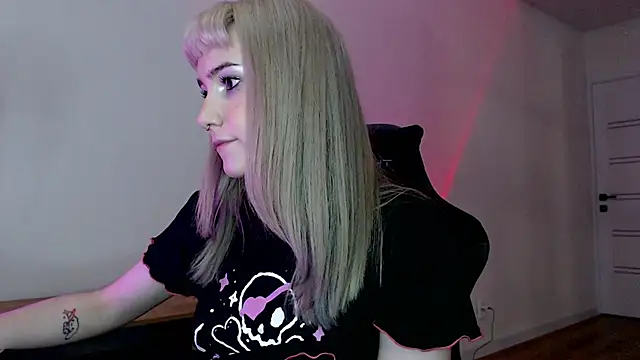 Snapshot of Princess_Shy___ chatting on 25, 2, 2025 Princess Shy online show from 25, 2, 2025