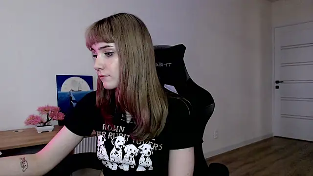 Snapshot of Princess_Shy___ chatting on 12, 3, 2025 Princess Shy online show from 12, 3, 2025