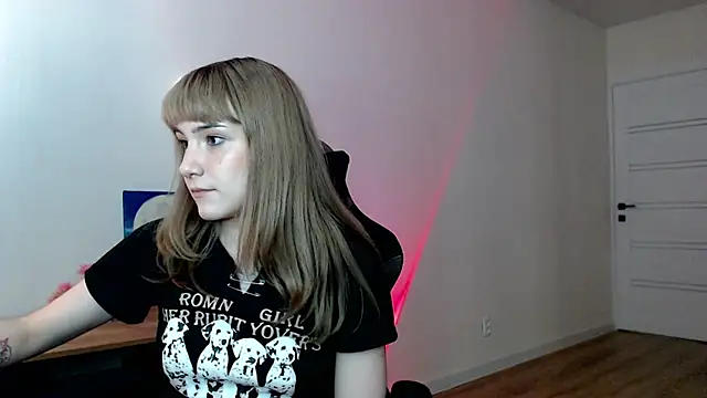 Snapshot of Princess_Shy___ chatting on 19, 3, 2025 Princess Shy online show from 19, 3, 2025