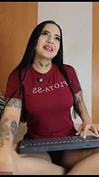 Snapshot of Alissfressa chatting on 19, 6, 2026 Alissfressa online show from 19, 6, 2026