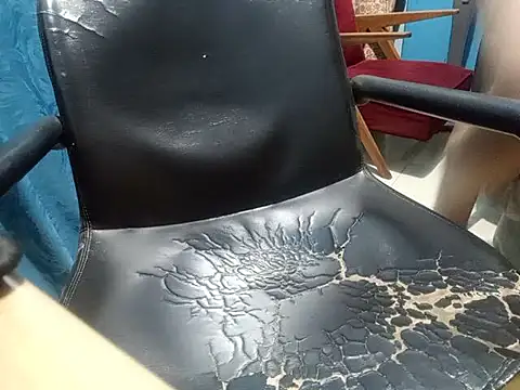 SALLY OMAR  online show from 21, 4, 2026