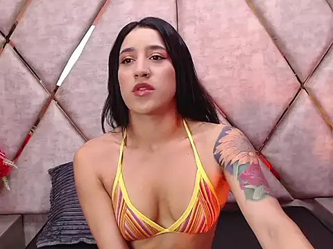 Snapshot of Eimy_Sexy_ chatting on 3, 2, 2025 Eimy Sexy online show from 3, 2, 2025