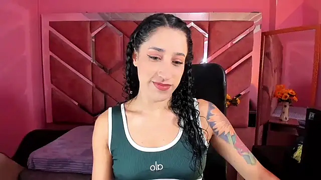 Snapshot of Eimy_Sexy_ chatting on 14, 10, 2025 Eimy Sexy online show from 14, 10, 2025
