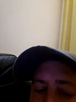 Snapshot of HeteroHotGuy1 chatting on 9, 9, 2025 HeteroHotGuy1 online show from 9, 9, 2025