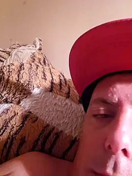 Snapshot of HeteroHotGuy1 chatting on 10, 10, 2025 HeteroHotGuy1 online show from 10, 10, 2025