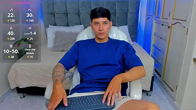 Snapshot of Damian23__ chatting on 18, 3, 2025 Damian23 online show from 18, 3, 2025