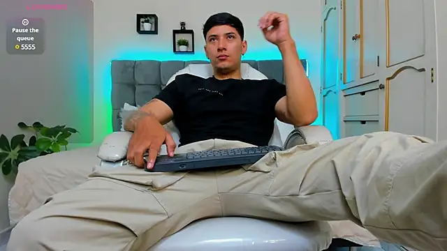 Snapshot of Damian23__ chatting on 20, 3, 2025 Damian23 online show from 20, 3, 2025